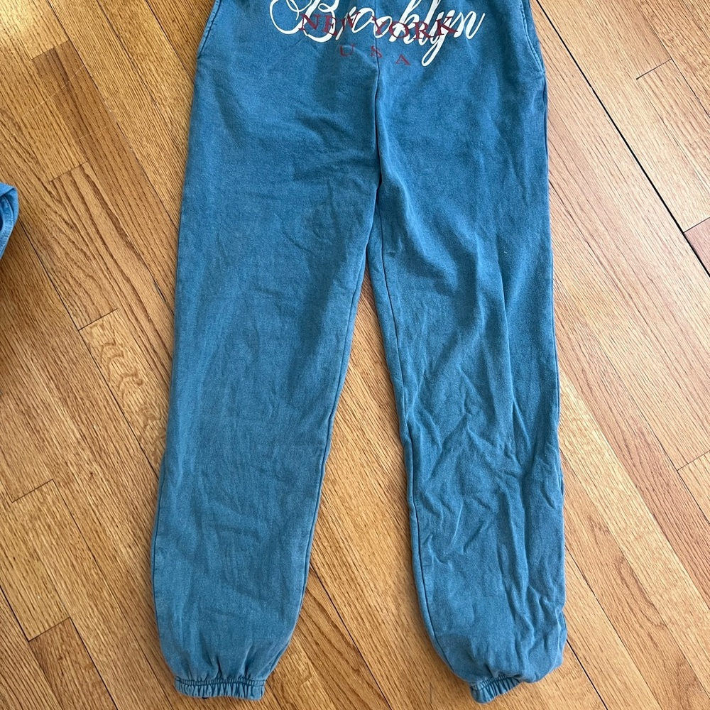 Urban outfitters Brooklyn sweatpants- size small